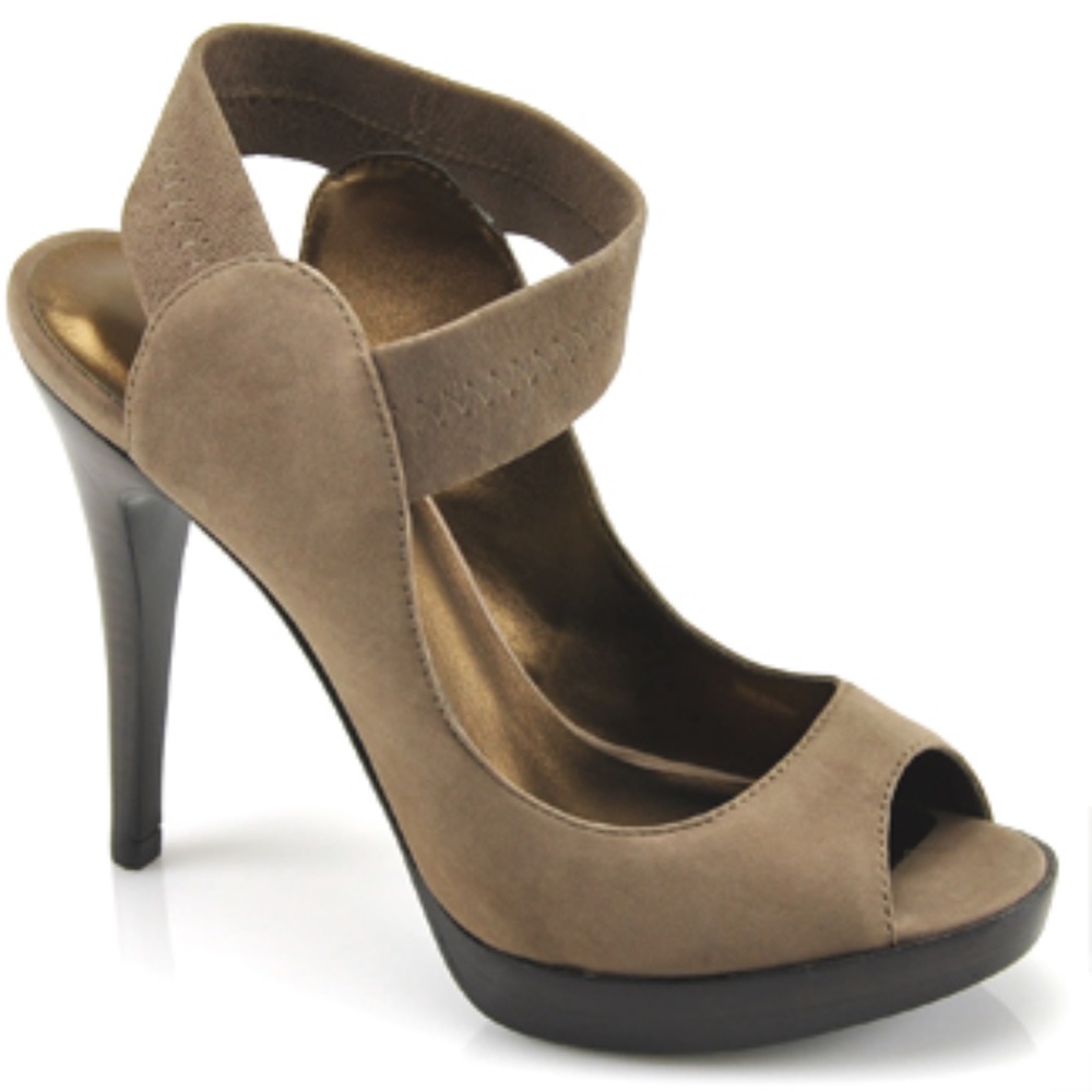 Pelle Moda Graphite Issa 3 Pumps